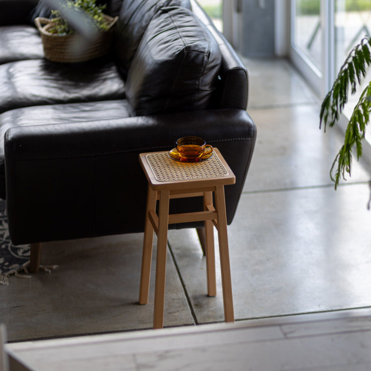 弘益 Mash スツール ラタン 高さ45cm 天然木 飾り棚 （ 椅子 サイド