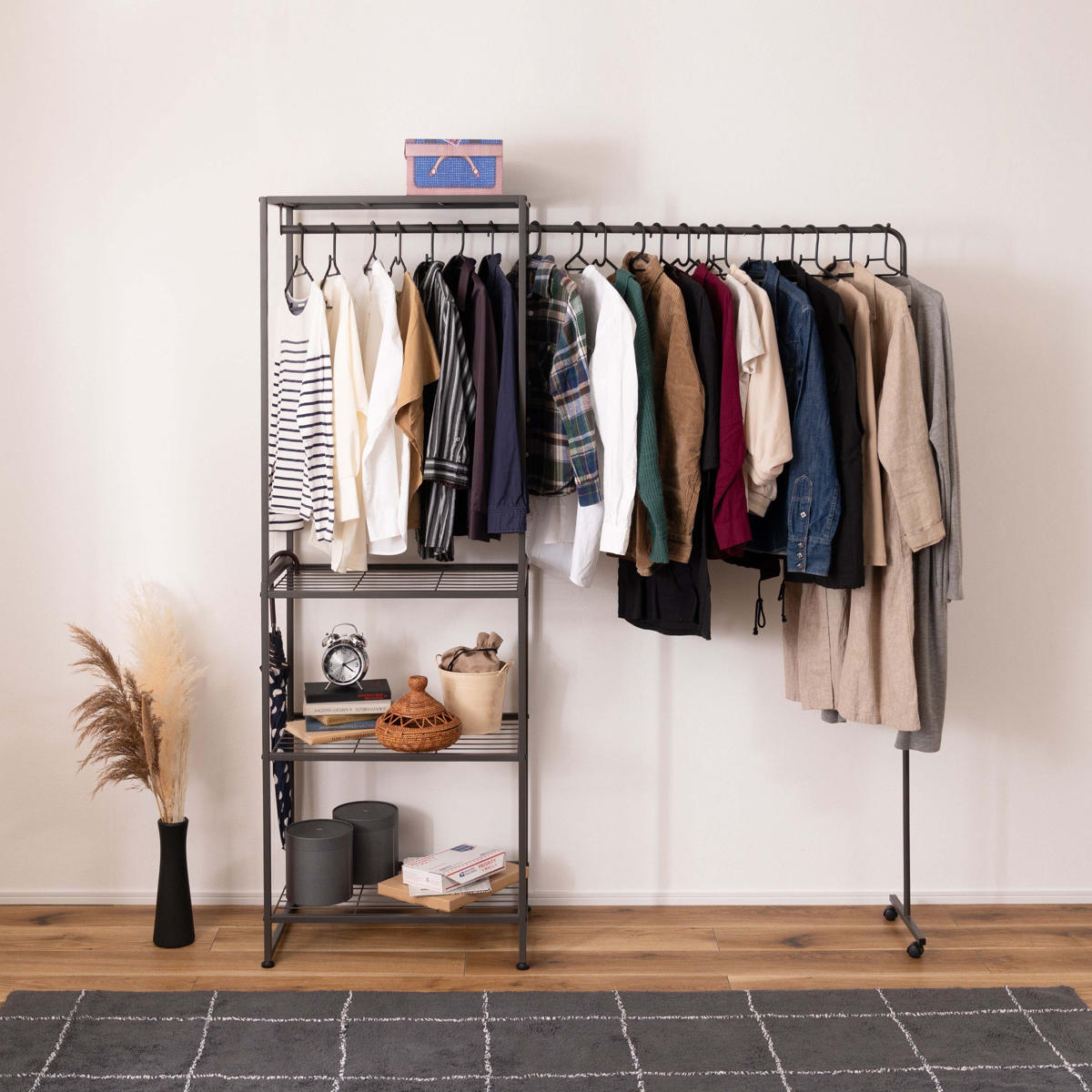 東谷 ハンガーラック 伸縮ハンガー付 スチールフレーム 幅67.5-152cm