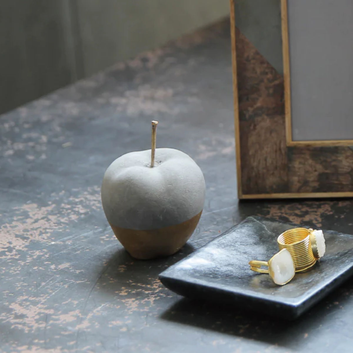magnet オブジェ STEVEN リンゴ セメント （ ペーパーウェイト 北欧