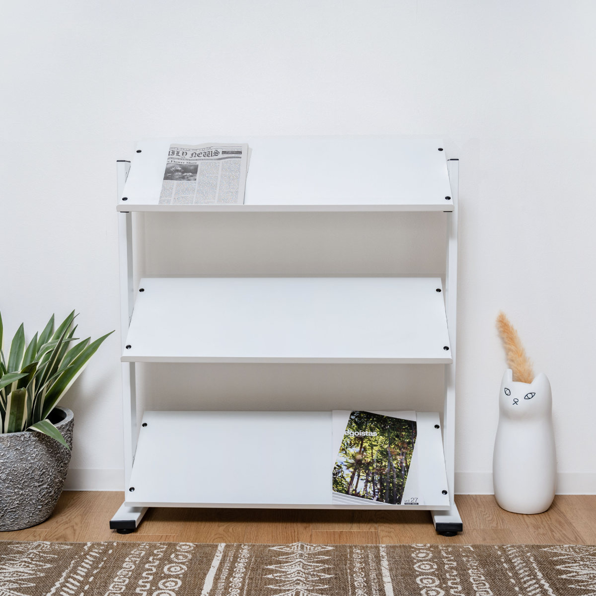 東谷 マガジンラック 3段 棚板角度調整 シェルフ スチール製 約幅