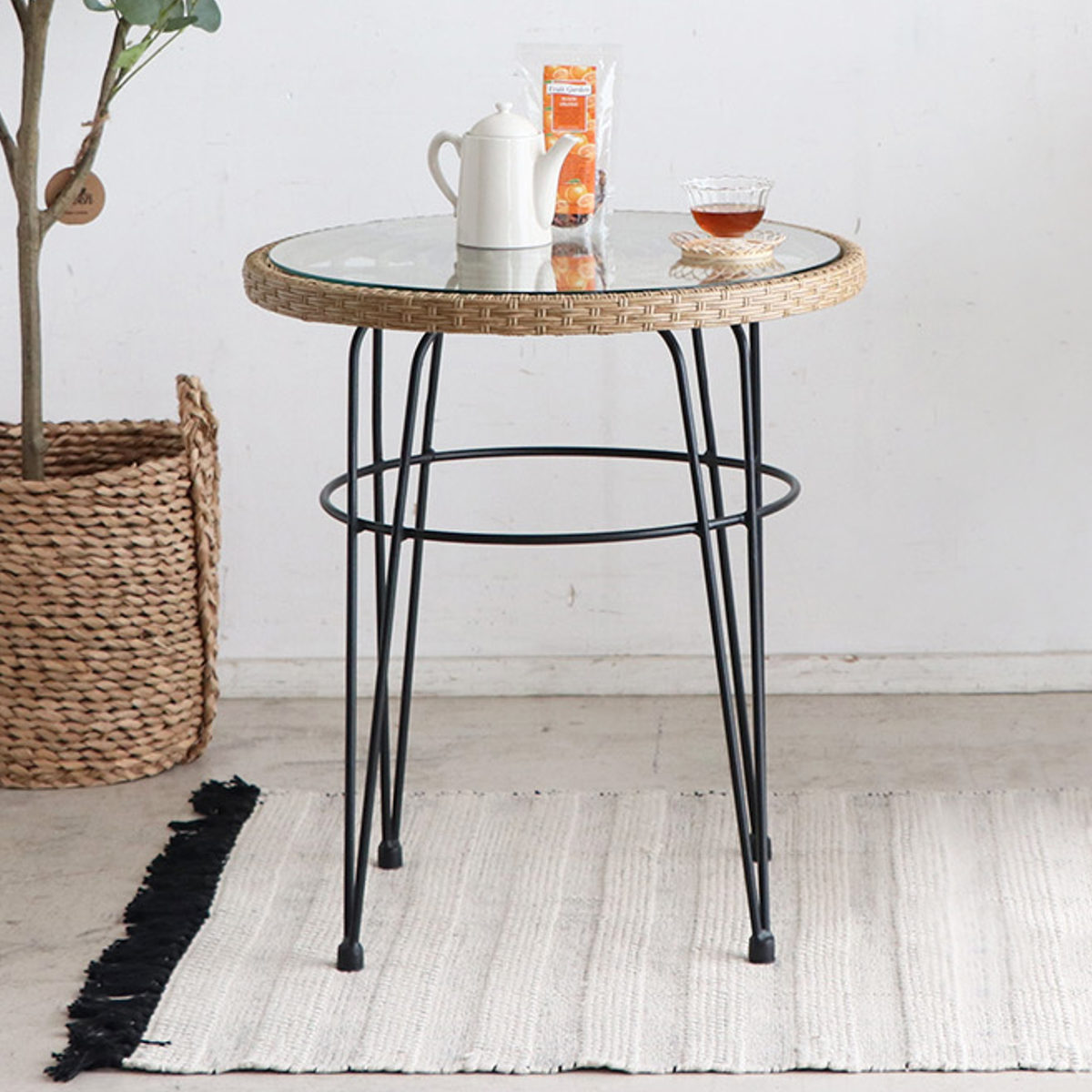 東馬（Tohma） リゾネア カフェテーブル 高さ66.5cm ラタン調 ガラス天