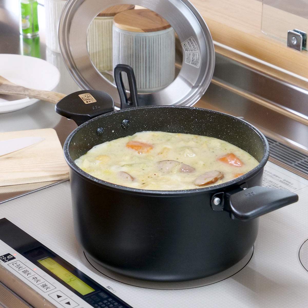 貝印 両手鍋 20cm とっても軽い両手鍋 IH対応 ガラス蓋付き （ ガス火