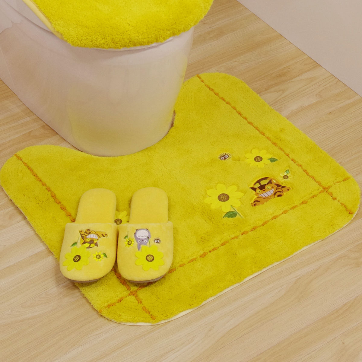 16日迄セール ジブリ となりのトトロ ネコバス トイレマットセット