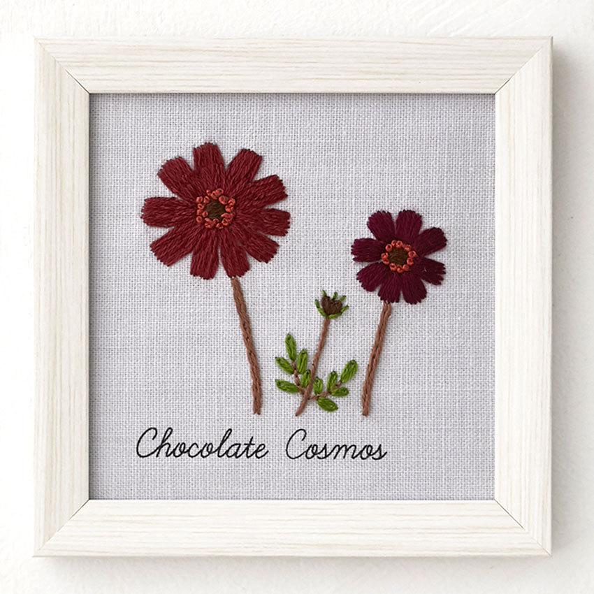 刺繍 青木和子 12か月の植物手帖 チョコレートコスモス フレーム付き