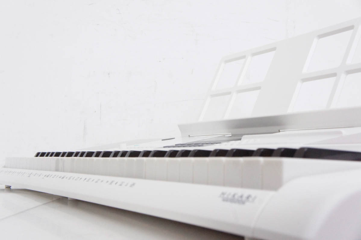 中古 CASIOカシオ 光ナビゲーションキーボード LK-516 電子キーボード