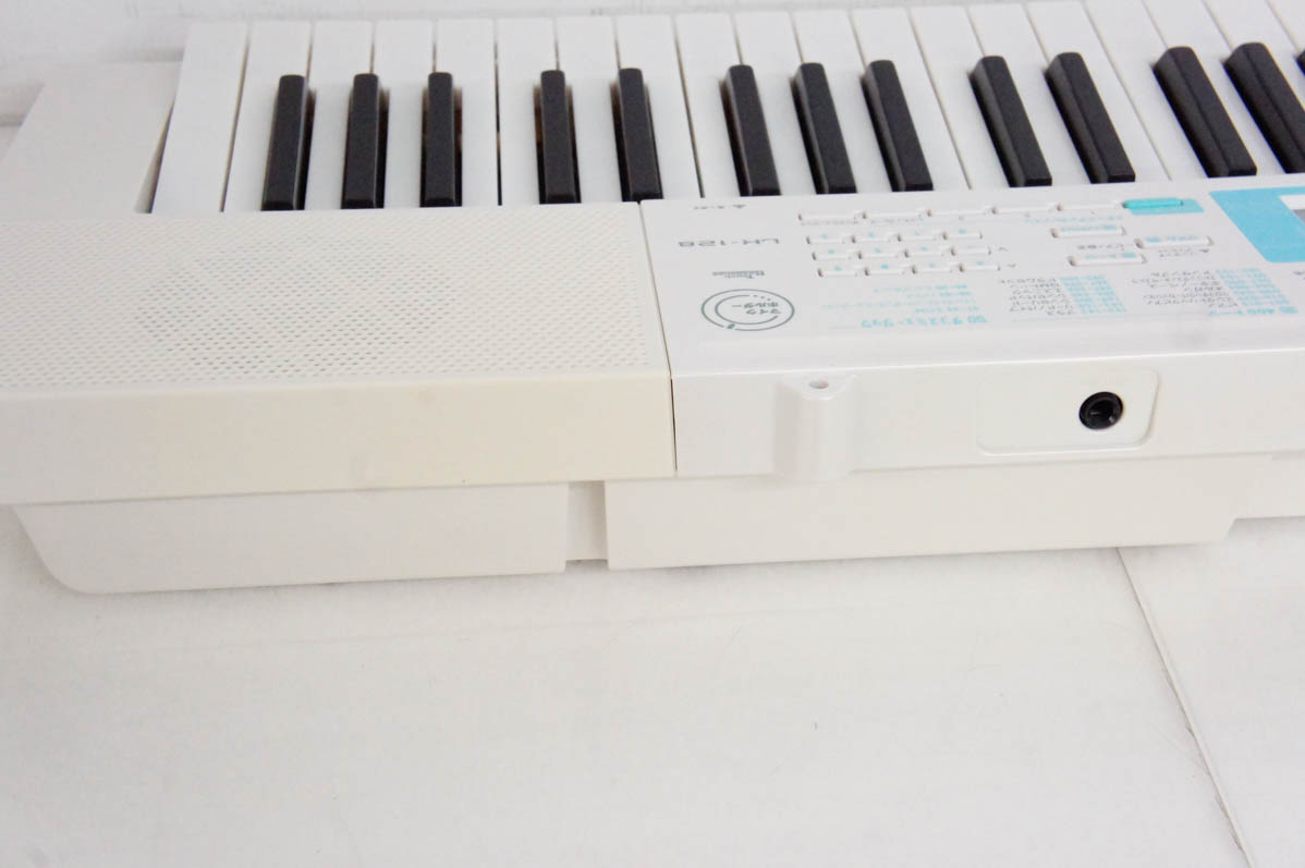 中古 CASIOカシオ 光ナビゲーションキーボード LK-128 電子キーボード
