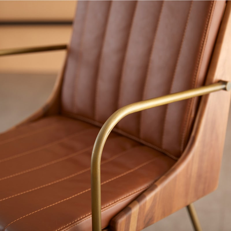 ダイニングチェア チェア 肘付き 細脚 レザー 風 キャメル ブラウン