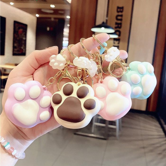 プレゼント キーホルダー バッグチャーム 猫 犬 肉球 デザイン