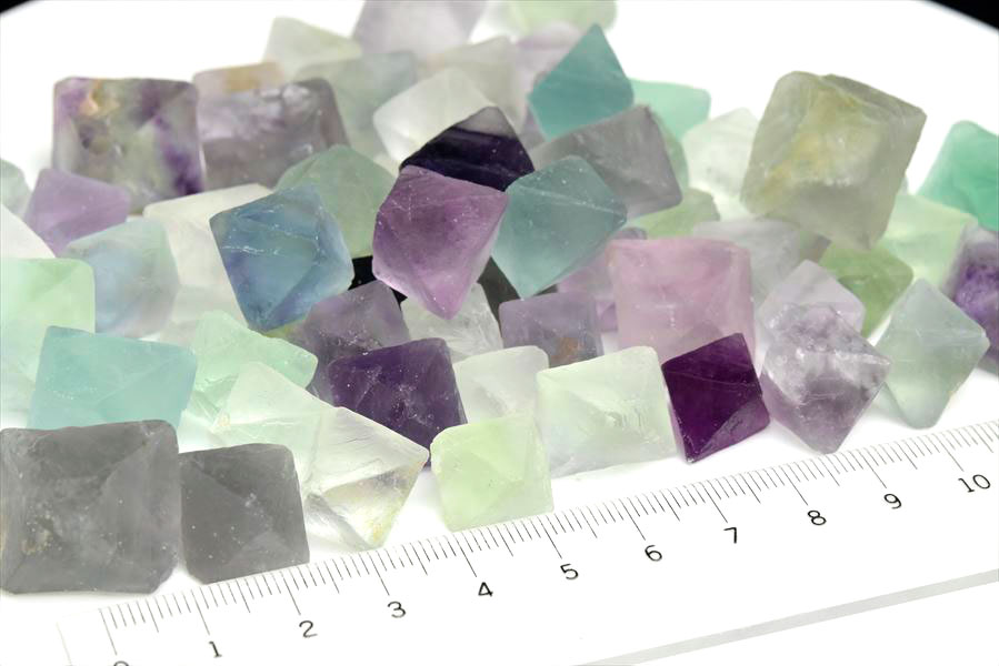 フローライト (たっぷり約1kg) 八面体 原石 詰め合わせ アソート