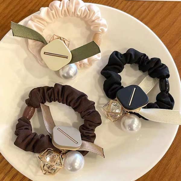 シュシュ ヘアゴム ヘアアクセサリー パールリボン&キューブ【メール便