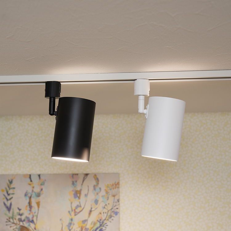 2024年10月リニューアル スポットライト器具1個 ＋ 調光調色LED電球1個