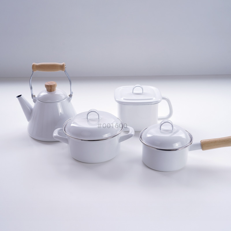 富士ホーロー 特典付 福袋 鍋4点セット ソースパン 片手鍋 ホーロー鍋