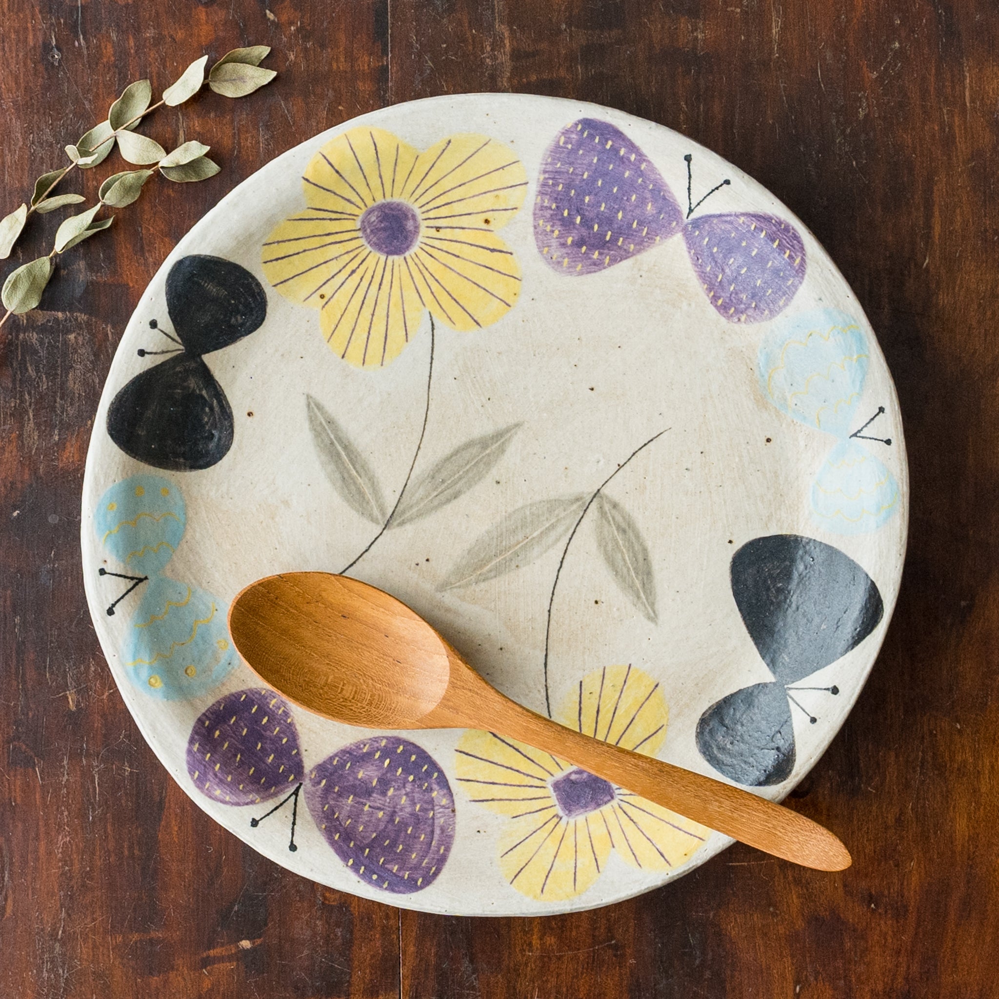 作家 森野奈津子 色化粧 丸皿 大 お花 ちょうちょ｜和食器通販 四季折