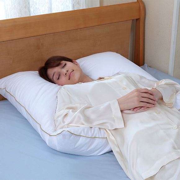 Classic HalfBody Pillow｜株式会社篠原化学
