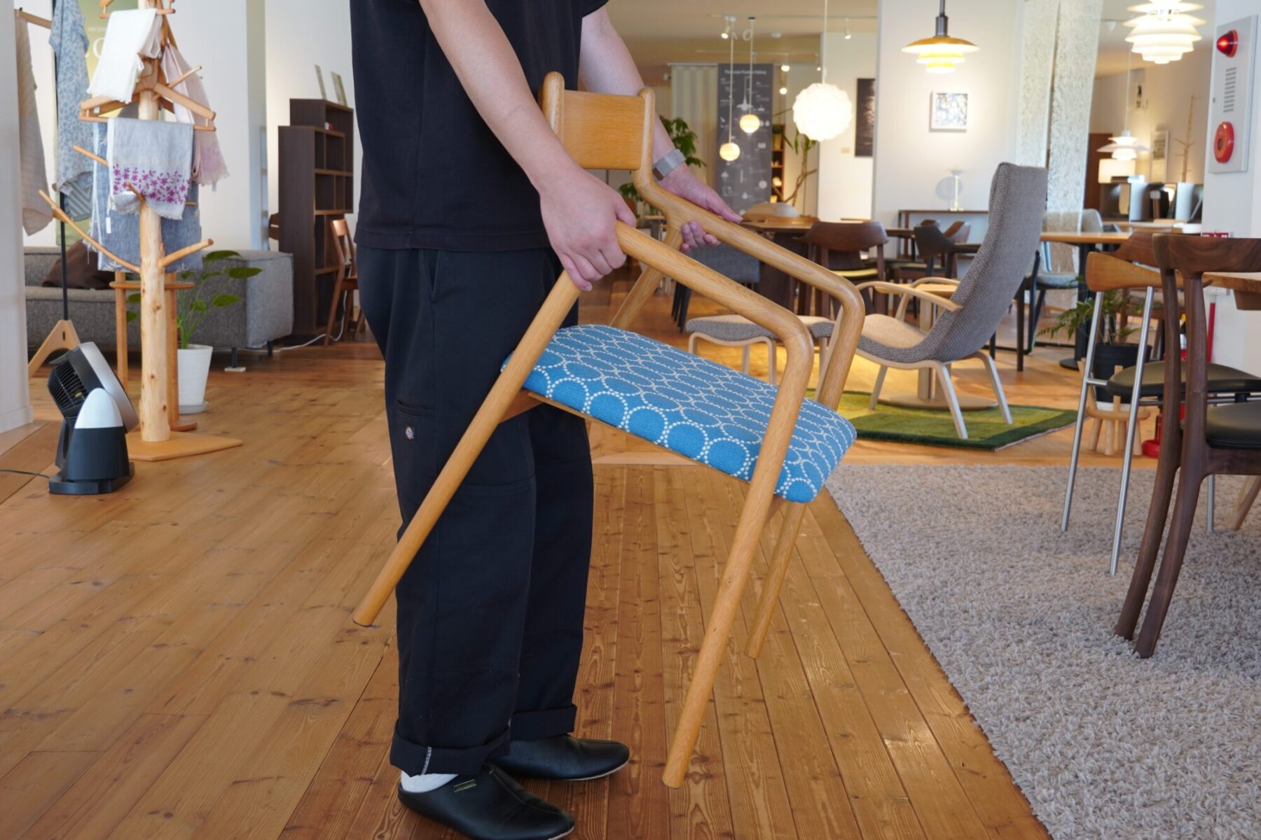 pepe chair | 塩田家具 リヴリア