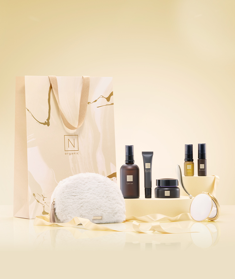 N organic Holiday Collection 2025