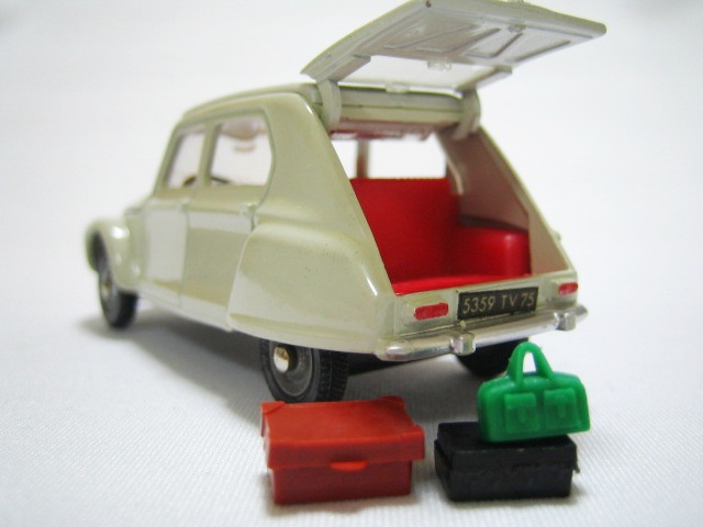 France Dinky(フランスディンキー) シトロエン23 レッカー車 フランス DINKY TOYS ディンキー MECCANO社 『RENAULT DAUPHINE 