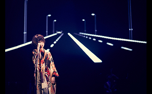 ライブ映像作品『椎名林檎と彼奴等がゆく 百鬼夜行2015』特設サイト