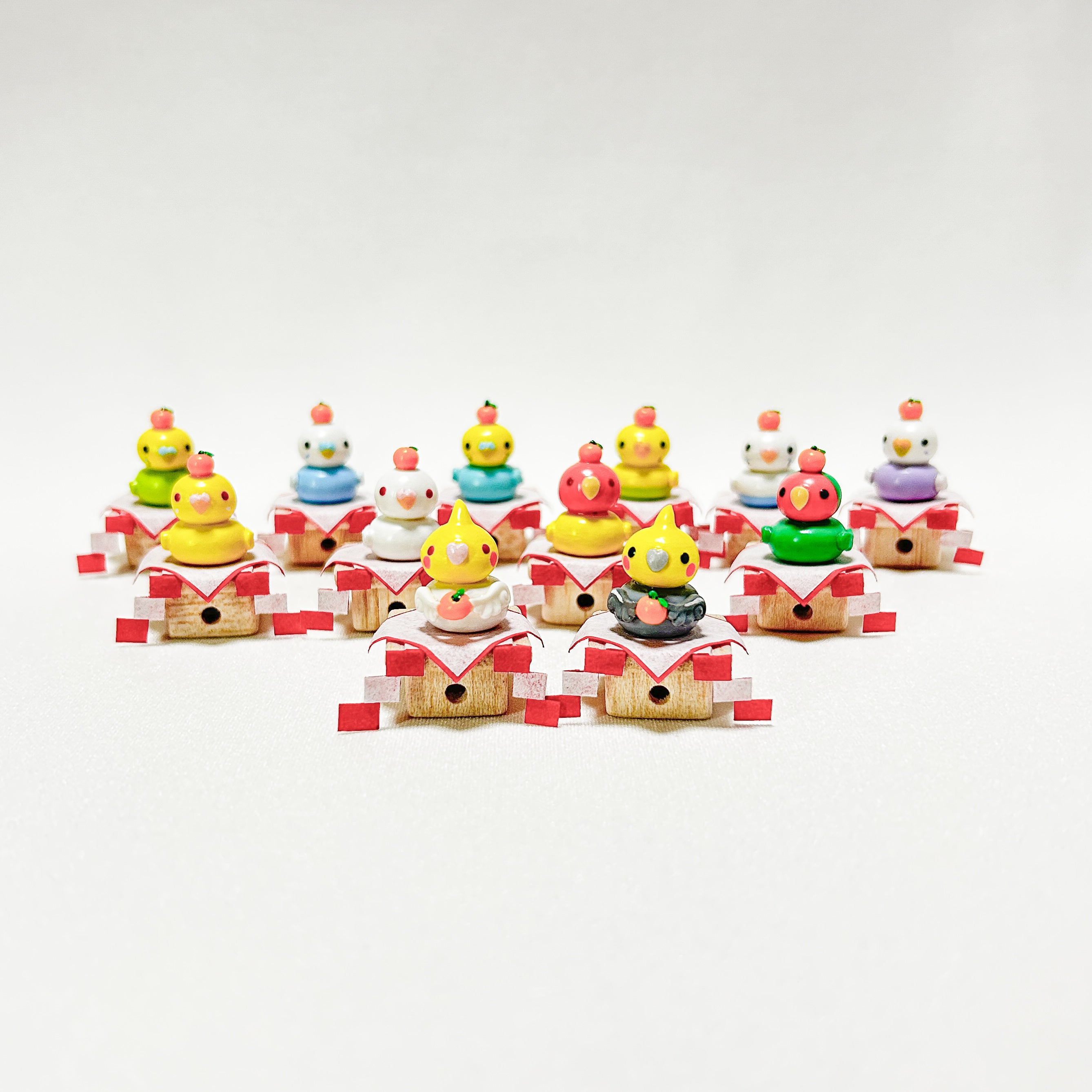 ミニチュア 鏡餅インコ コザクラインコ グリーン – 小鳥雑貨専門のお店