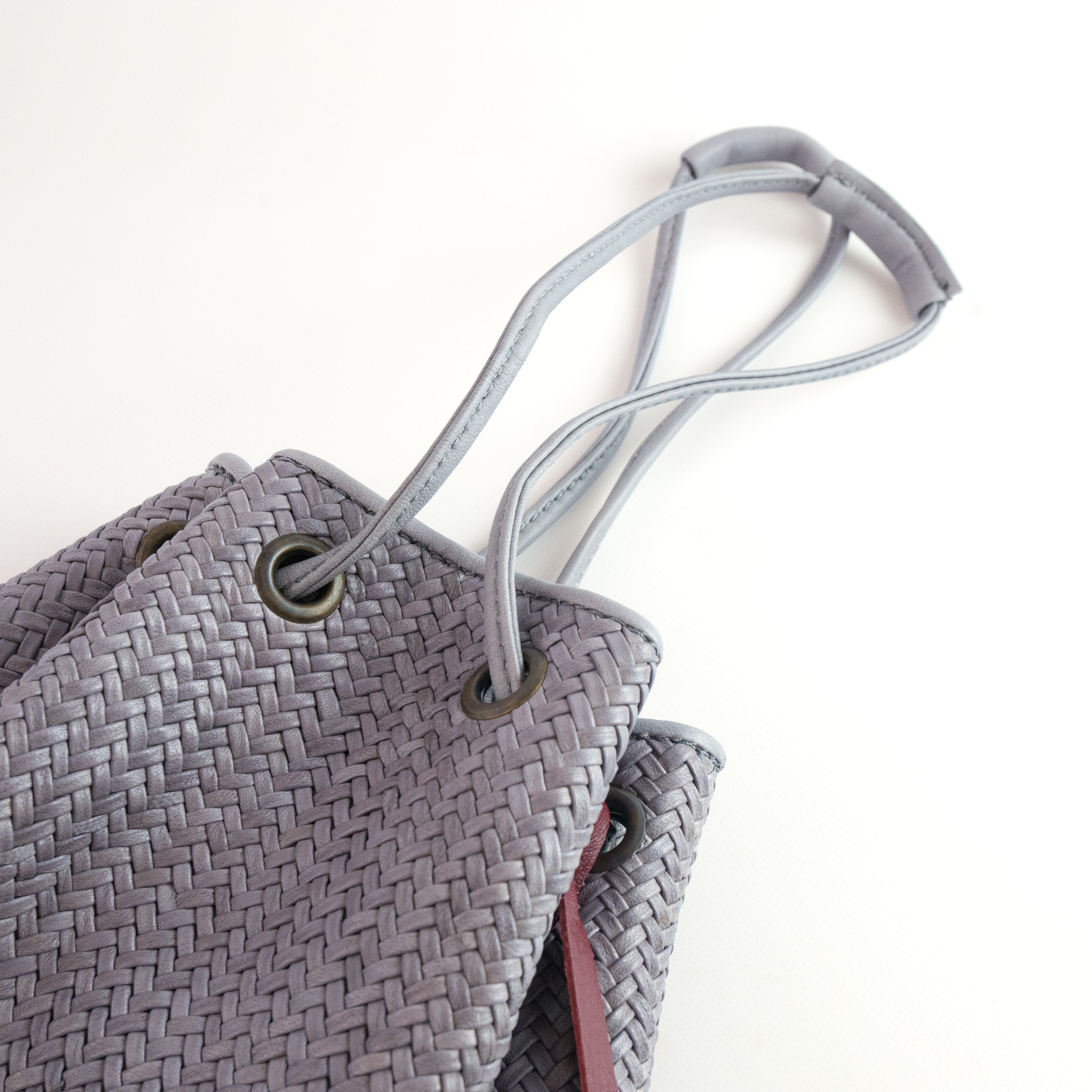 MIGNON ミニョン レザーイントレチャート 巾着型バッグ