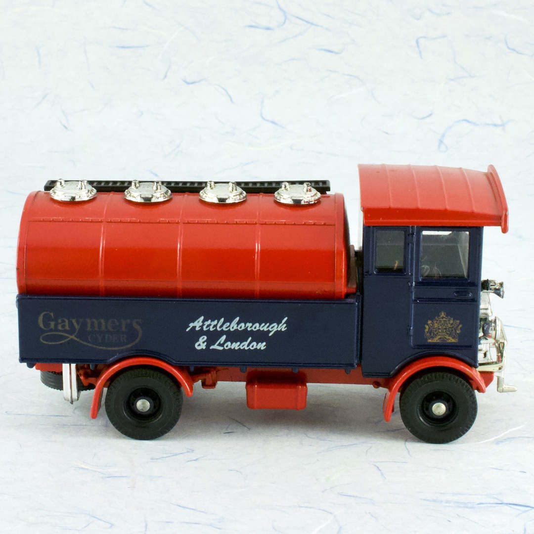ミニカー コーギー（Corgi） シードルタンカー aec 508 forward