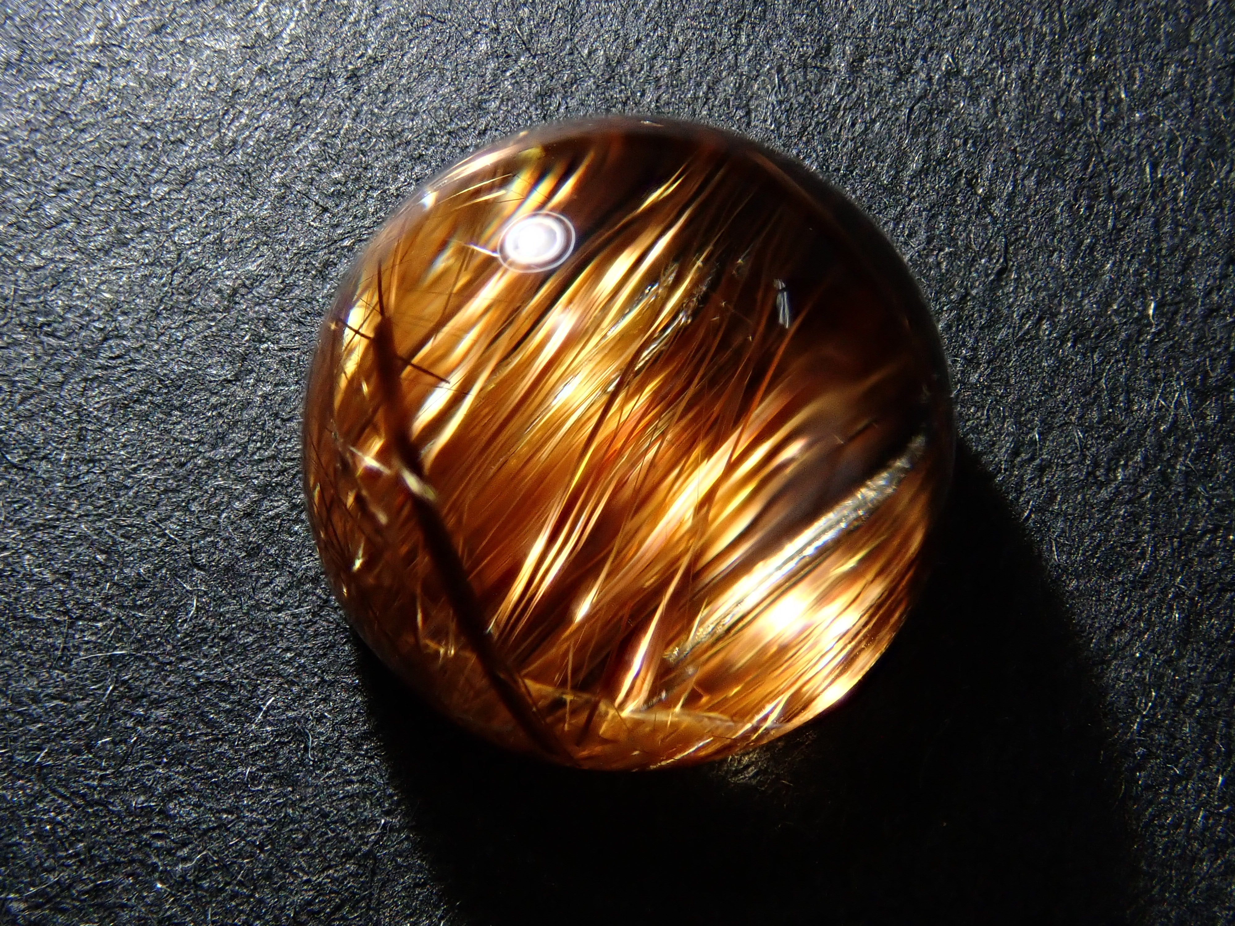 ブラジル産ルチルキャッツアイ 3.306ctルース