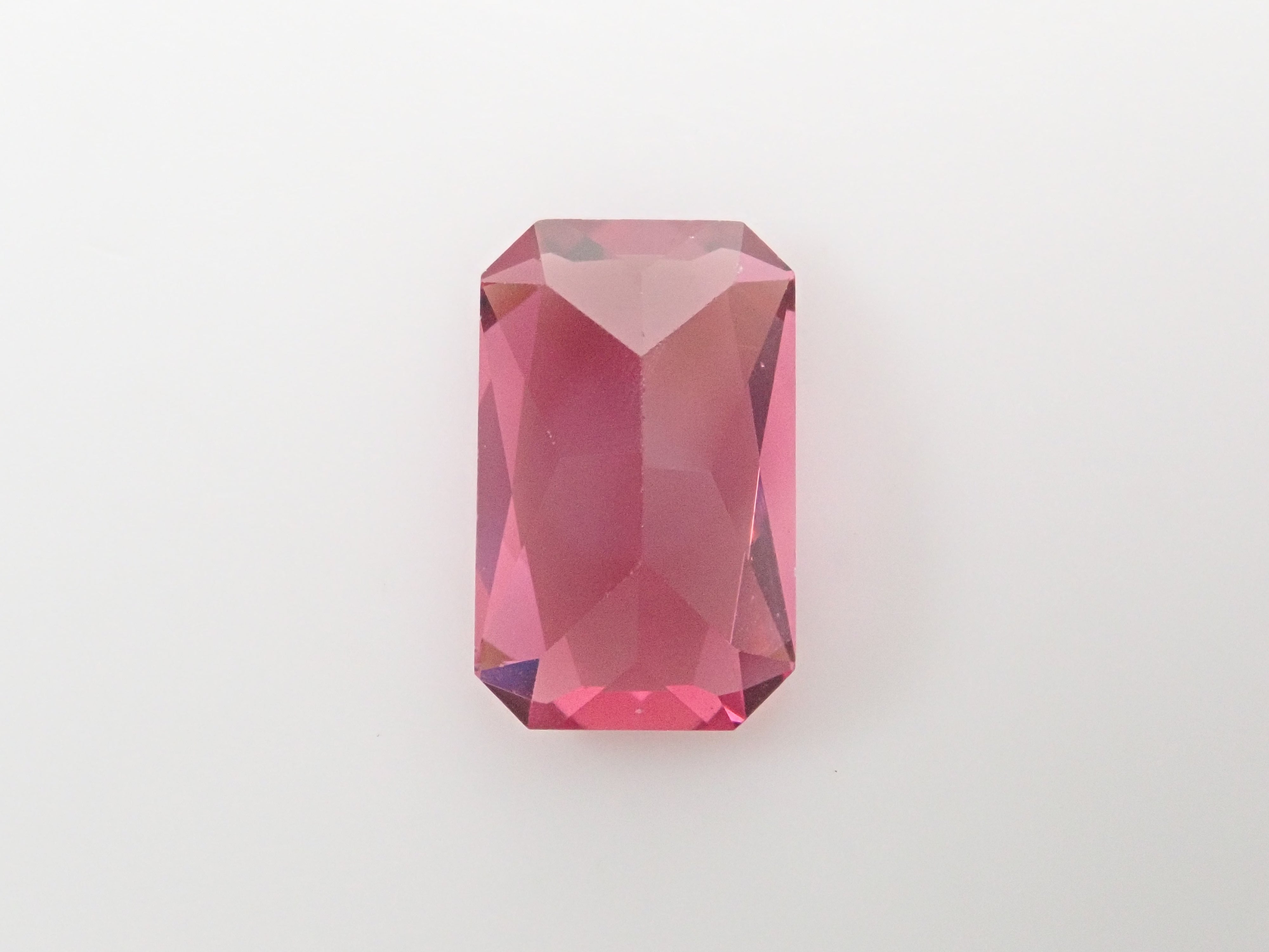 スリランカ産ロードライトガーネット 1.858ctルース