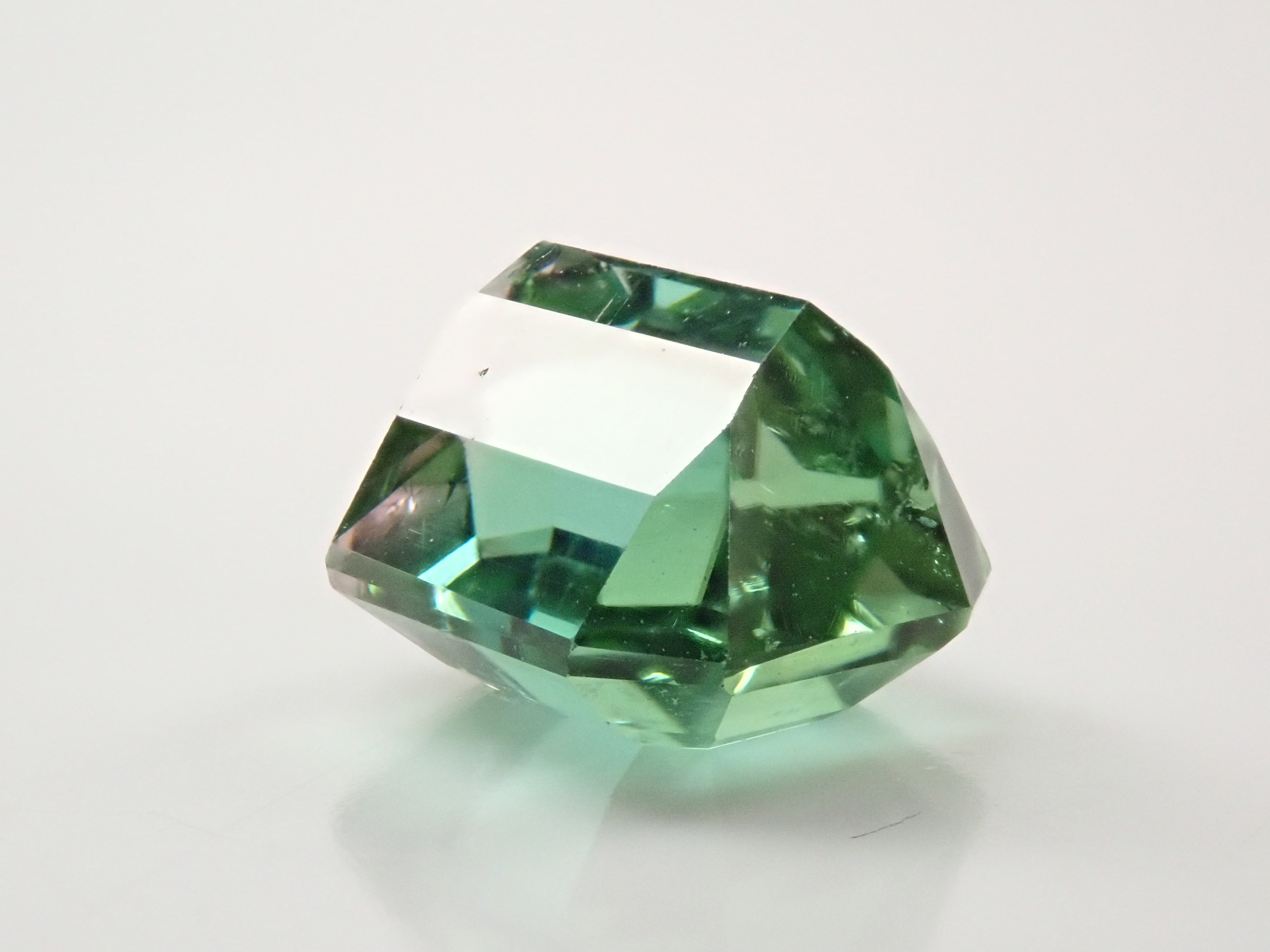 アフガニスタン産バイカラートルマリン 2.664ctルース（シーフォーム