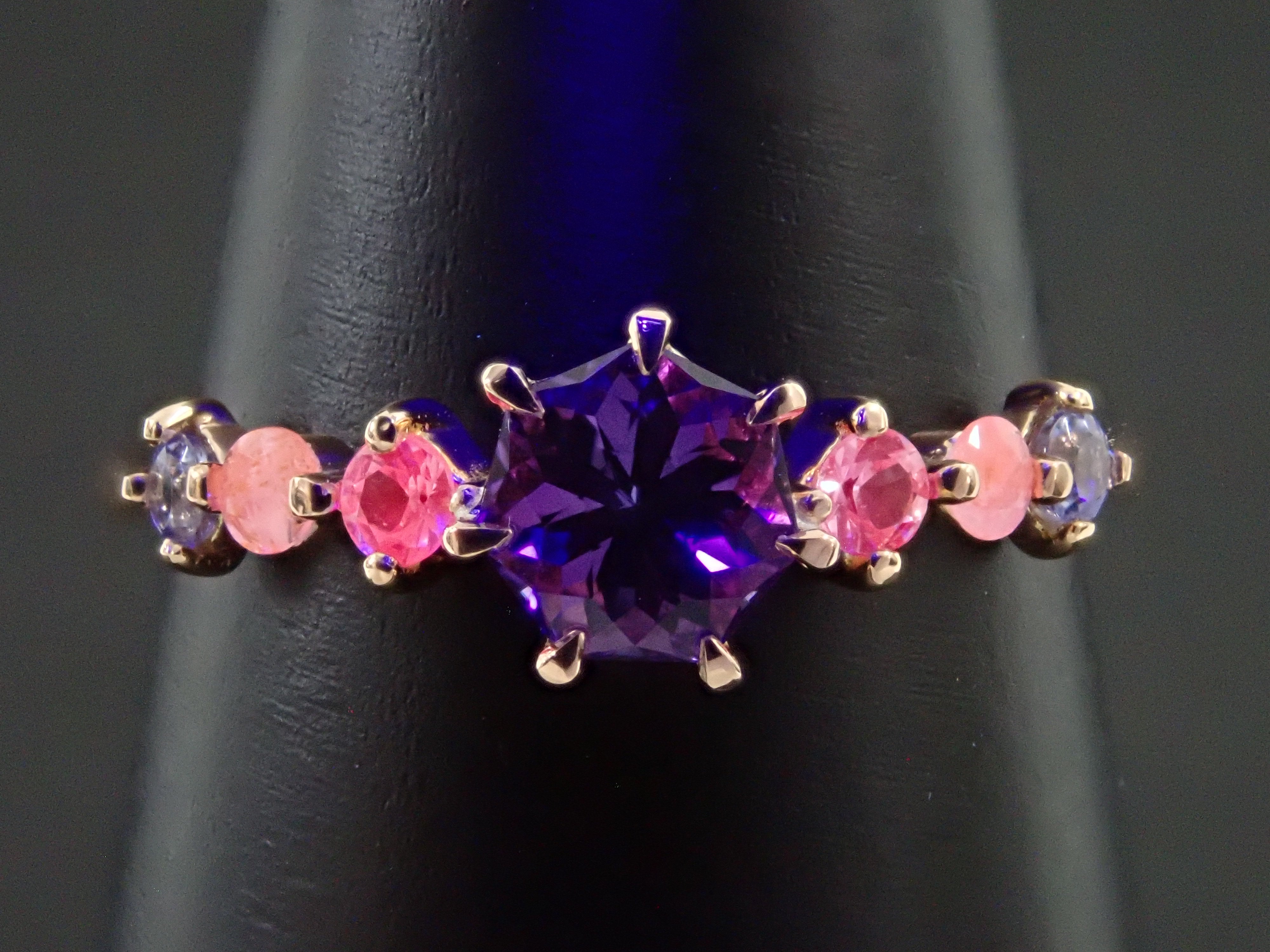 K18PG Brazilian color shift amethyst, hackmanite, pink sapphire ring