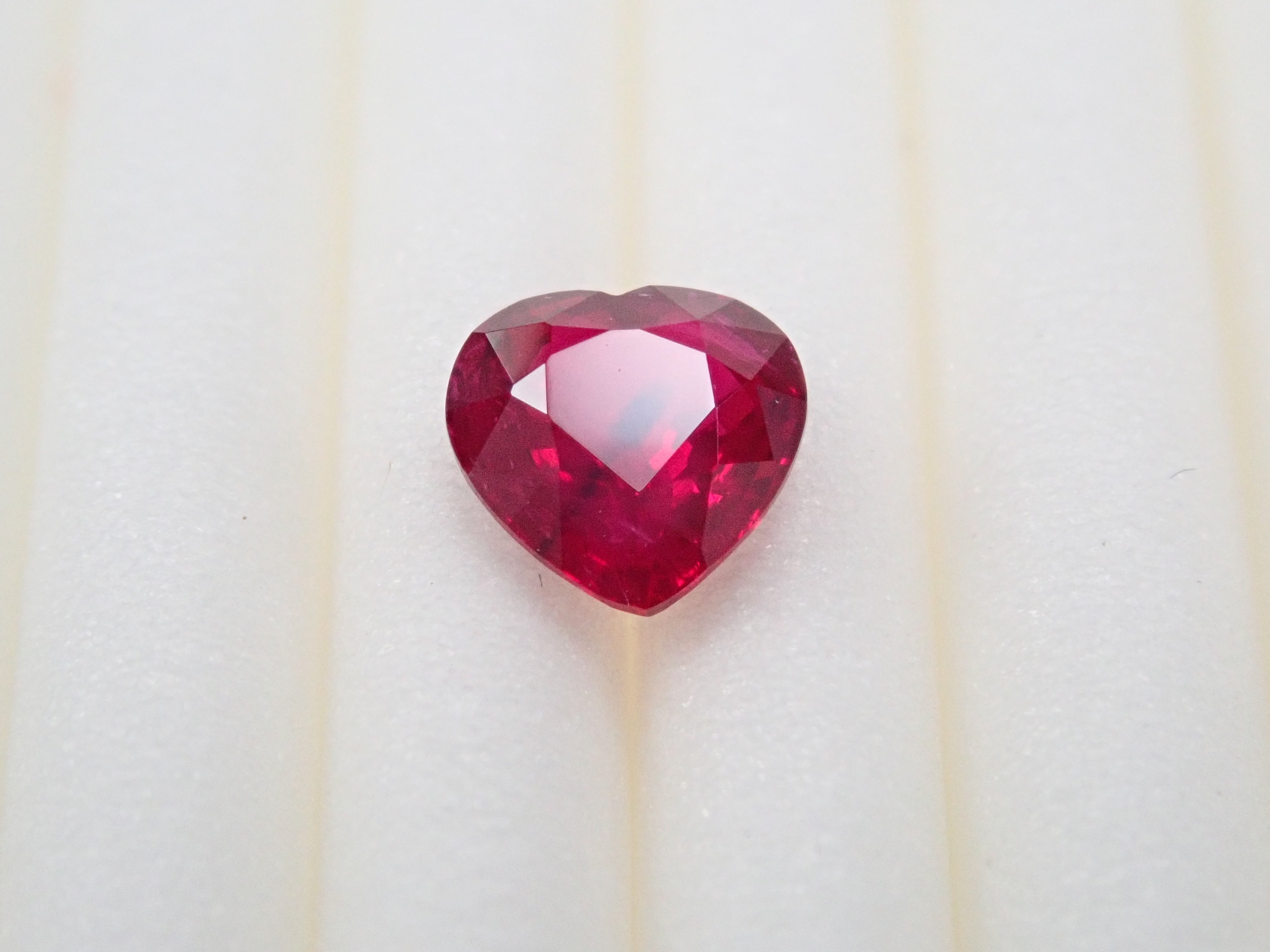 ミャンマー産非加熱ルビー 0.433ctルース 日独鑑