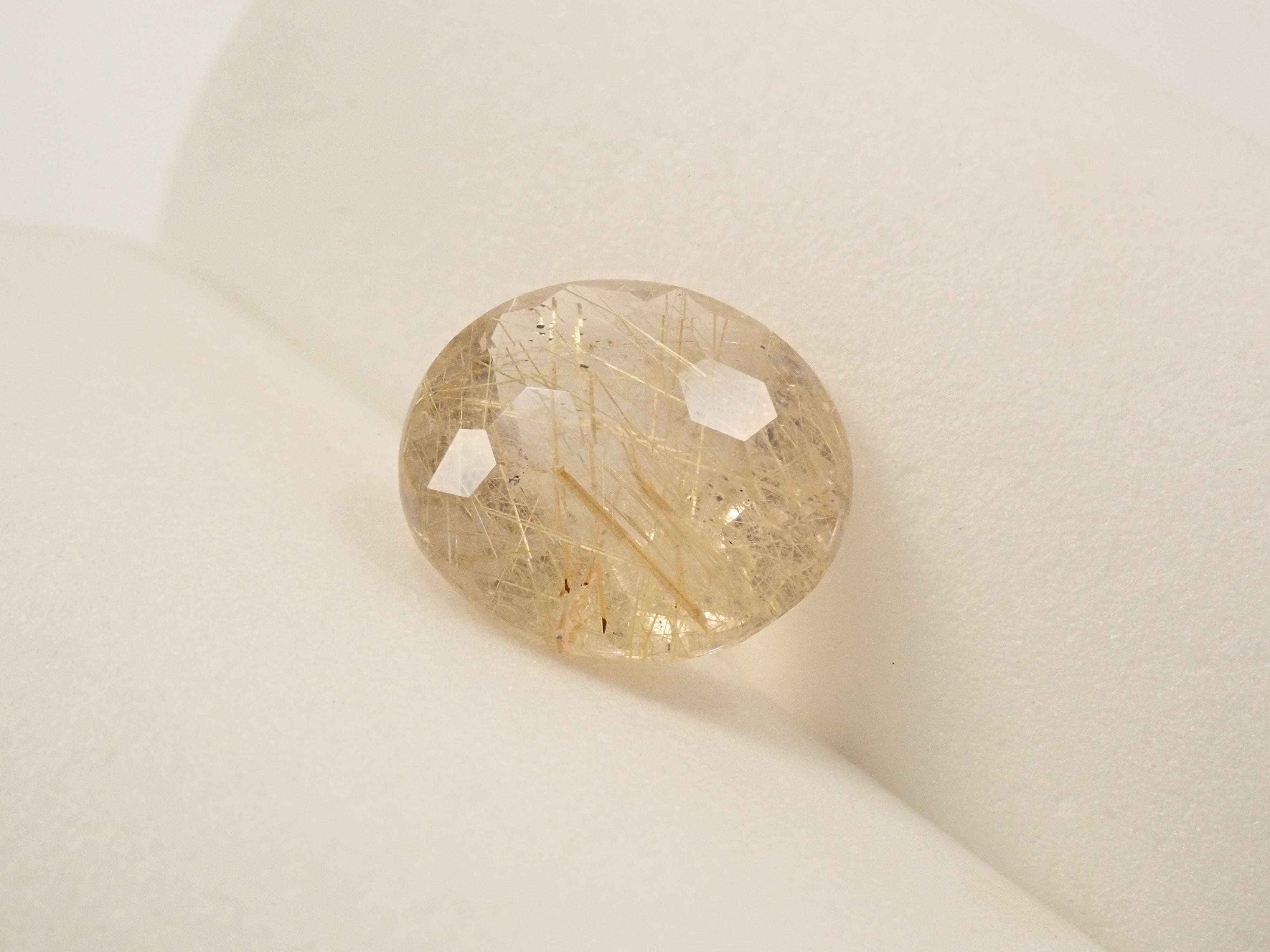 ブラジル産ルチルクォーツ（ルチルレイテッドクォーツ） 5.333ctルース