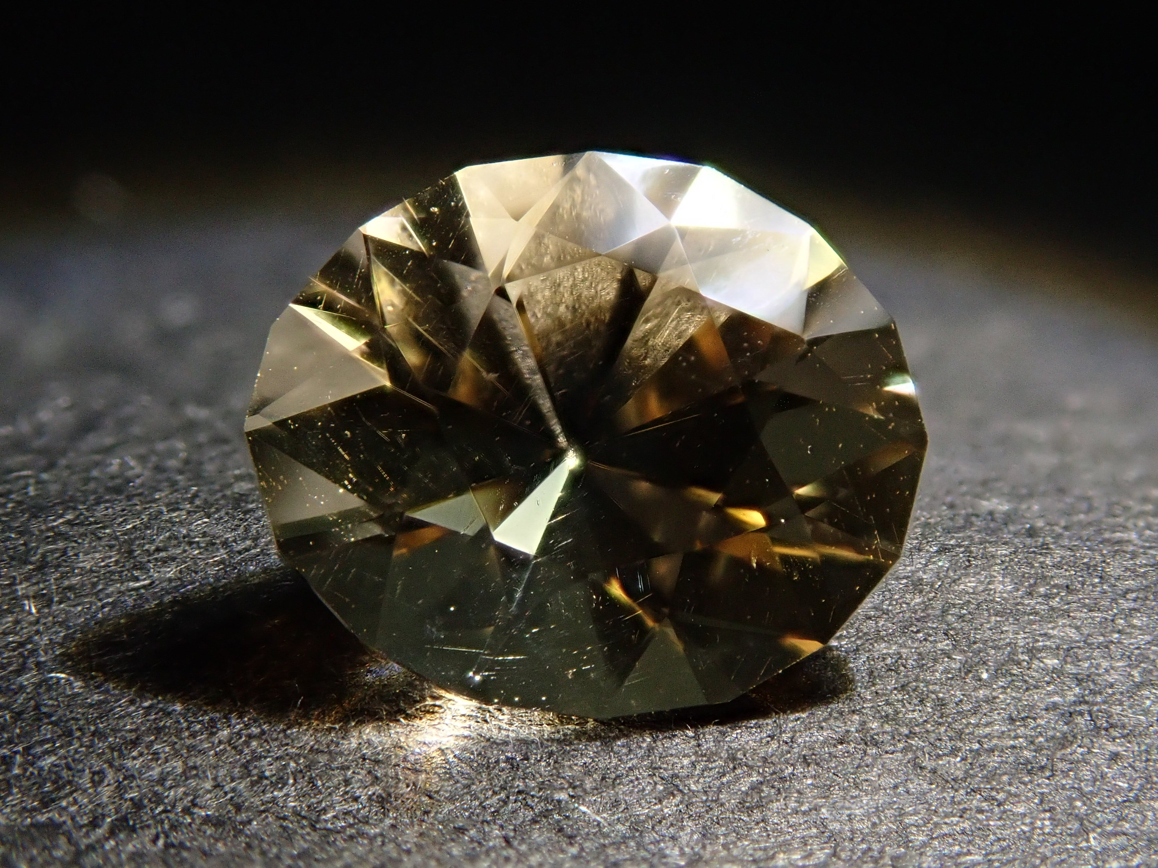 シトリン 0.833ctルースのネット通販。宝石ルース・天然石・レア