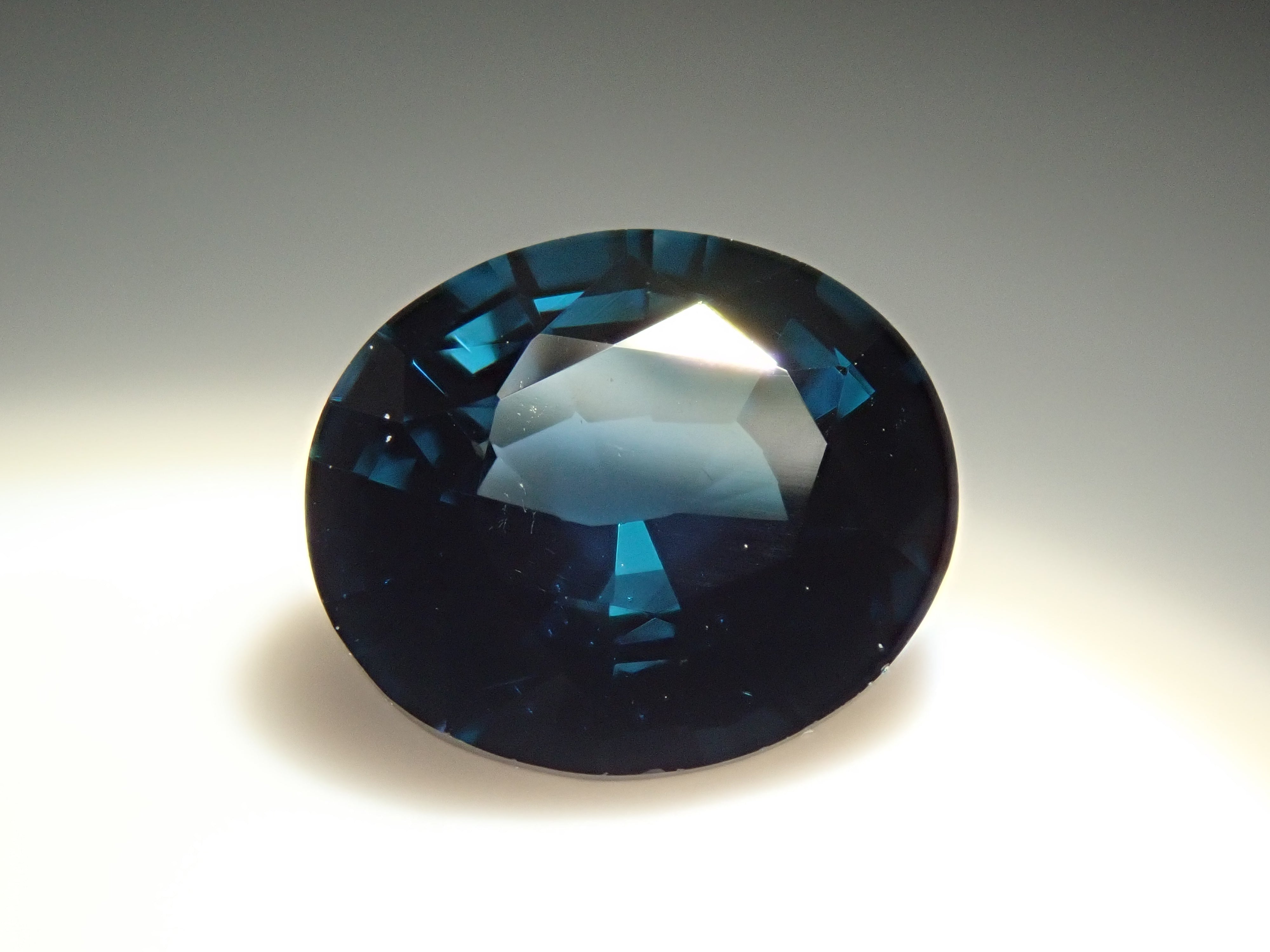 スリランカ産ブルースピネル 1.218ctルース 鑑別書