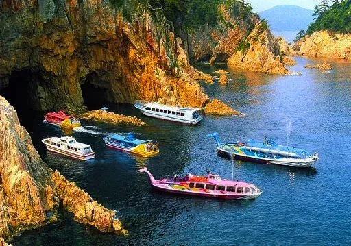 絶景をゆく海上アトラクション!?『青海島クルーズ』／山口県長門市