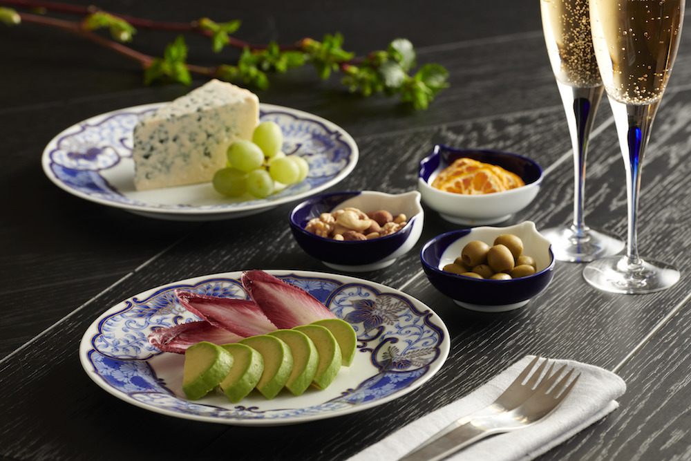 宮内庁御用達、深川製磁の器でティータイム。「FUKAGAWA SEIJI 1894