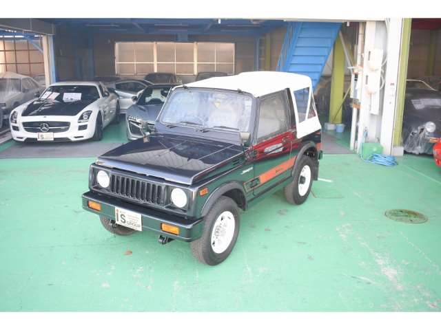 car_81996414-8f96-40d9-a3a0-