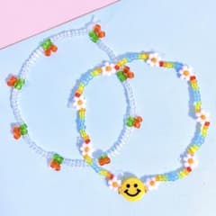 ビーズブレスレット ニコちゃん お花×レインボー クリアビーズ 韓国