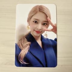 IZ*ONE BLOOM*IZ 封入トレカ ミンジュ アイズワン - メルカリ