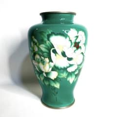 美術七宝焼』 花瓶 緑牡丹 壺 陶磁器 花柄 - メルカリ