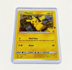 希少 ポケモンカード 25周年 マクドナルド ピカチュウ 海外限定 プロモ