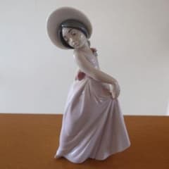 LLADRO リヤドロ フィギュリン 可愛いアイリス - メルカリ