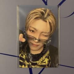 ATEEZ Golden Hour Pt.4 トレカ ホンジュン ユニバ特典 - メルカリ