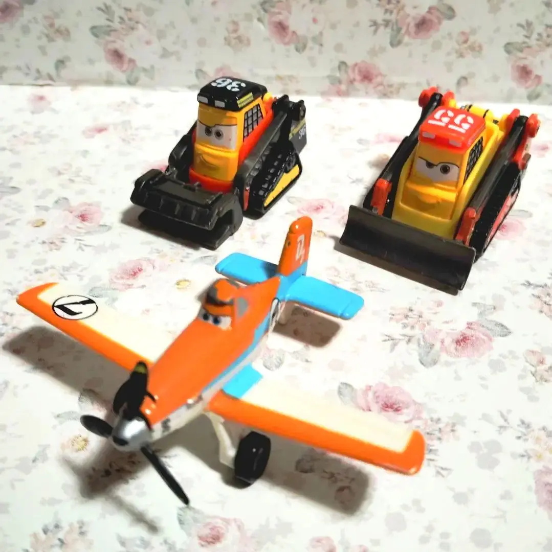 2026年最新】プレーンズ2 トミカの人気アイテム - メルカリ