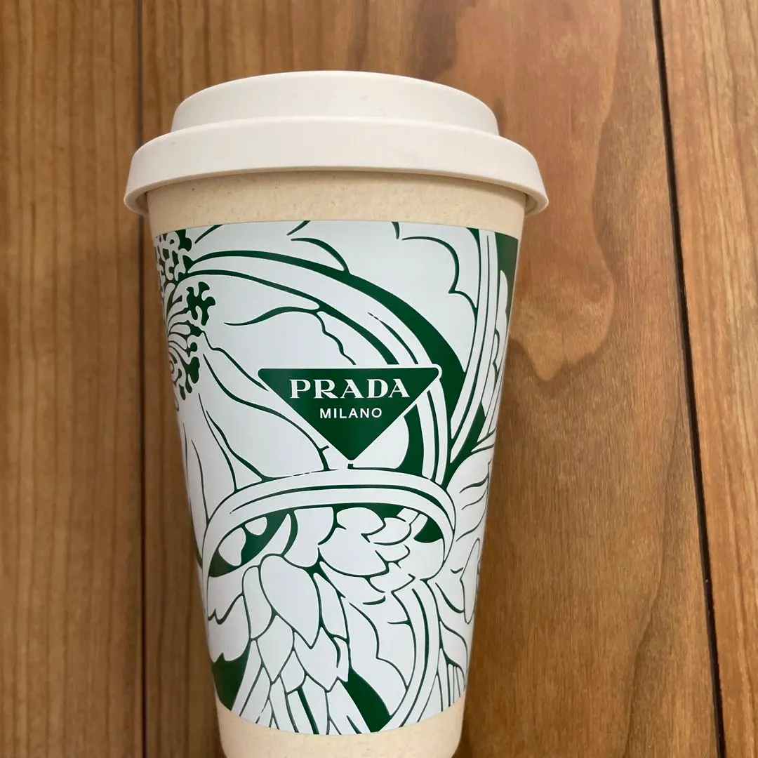 2026年最新】PRADA タンブラーの人気アイテム - メルカリ