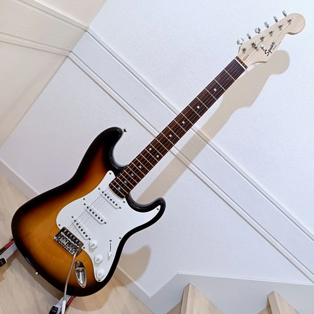 2026年最新】SQUIER ストラト サンバーストの人気アイテム - メルカリ