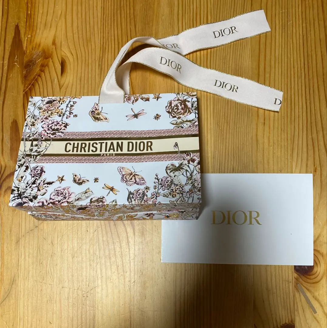 2026年最新】dior ギフトボックス 母の日の人気アイテム - メルカリ