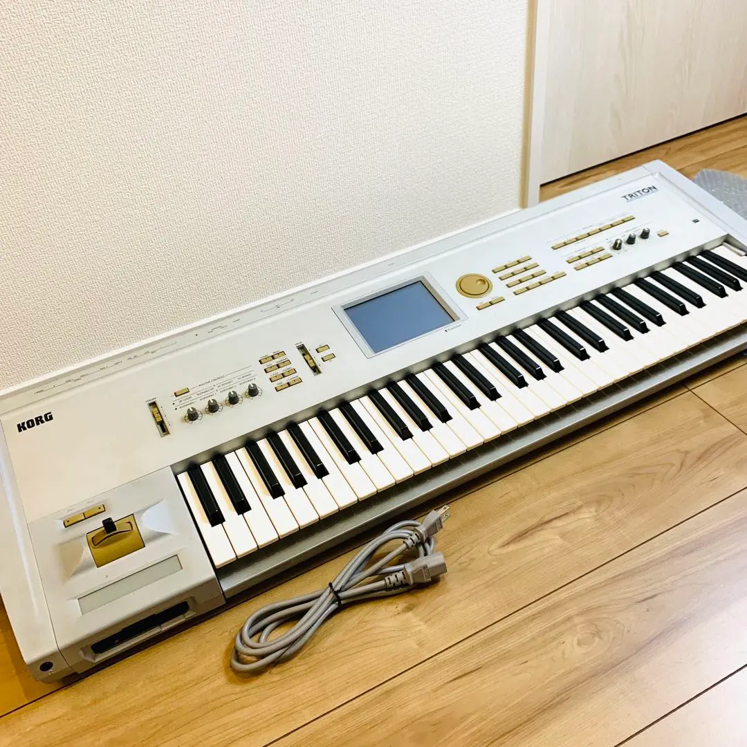 2026年最新】korg tritonの人気アイテム - メルカリ