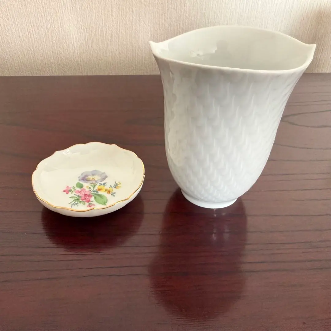 2026年最新】マイセン 波の戯れ 花瓶の人気アイテム - メルカリ