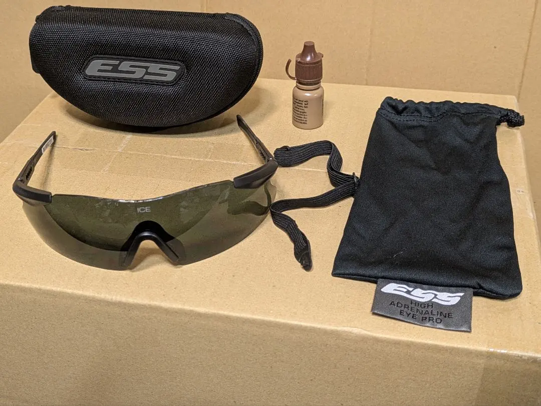 2026年最新】ess ice サングラスの人気アイテム - メルカリ