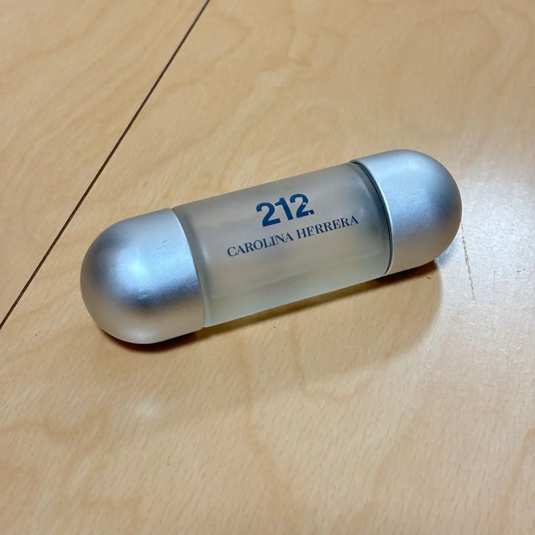 2026年最新】キャロライナヘレラ212オーデトワレスプレータイプ30mlの